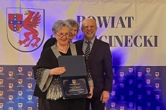 22
